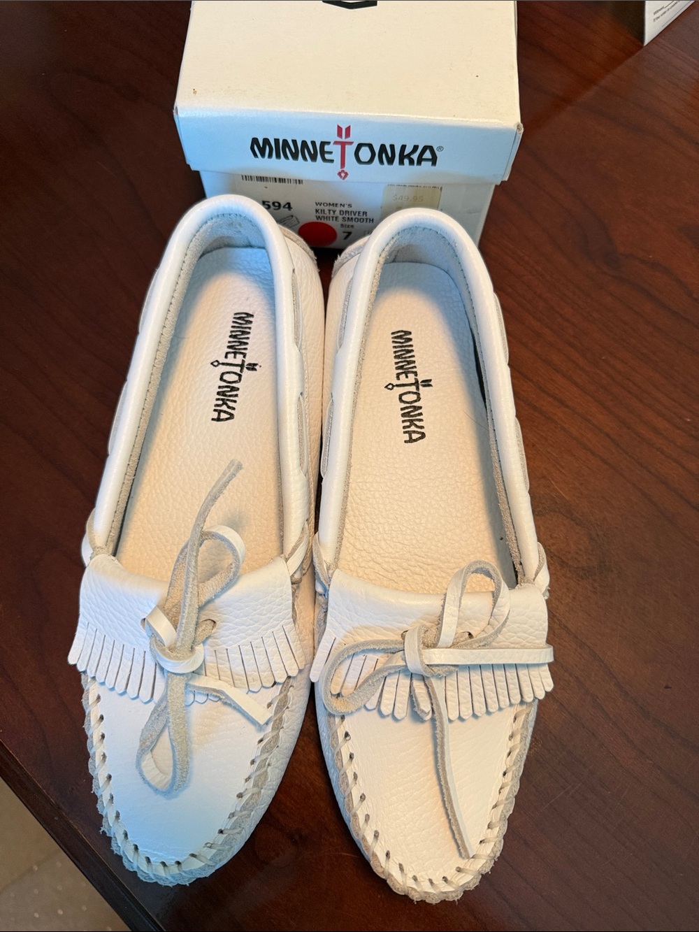 Minnetonka White Leather Kilty Driver Moccasin Slip-Ons